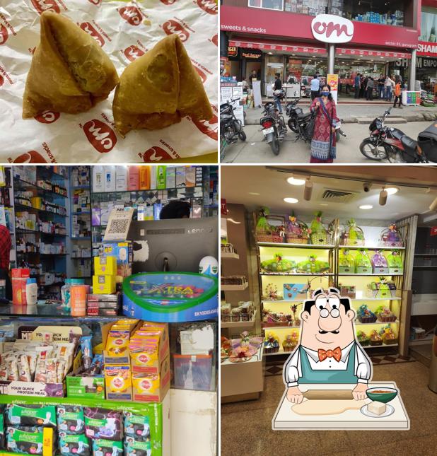 Samosa at OM, Sweets & Snacks