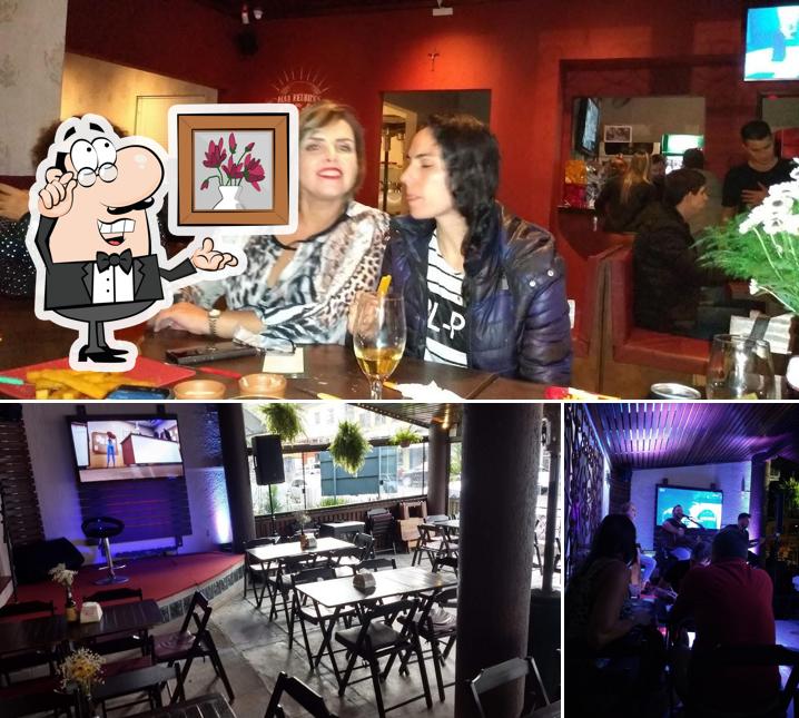 O interior do Barão Bar e Prosa