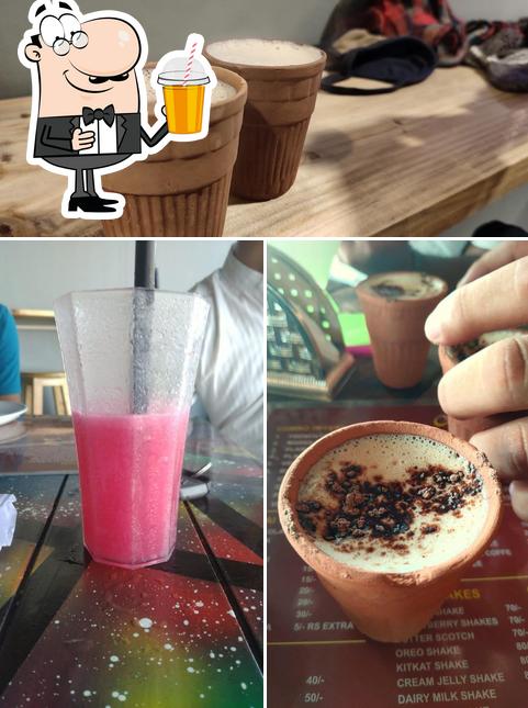 Enjoy a beverage at Chai Sutta Bar Srinagar