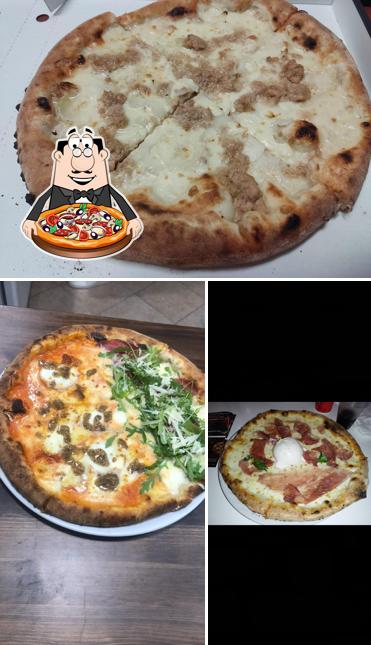 Ordina tra le svariate varianti di pizza