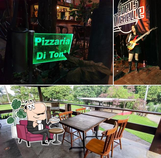 O interior do Pizzaria Di Toni