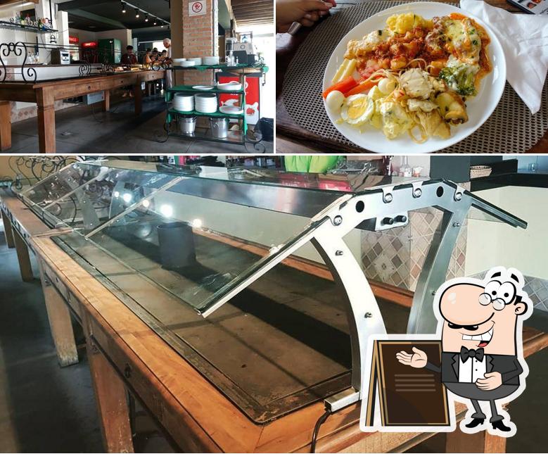 A exterior e comida do restaurante