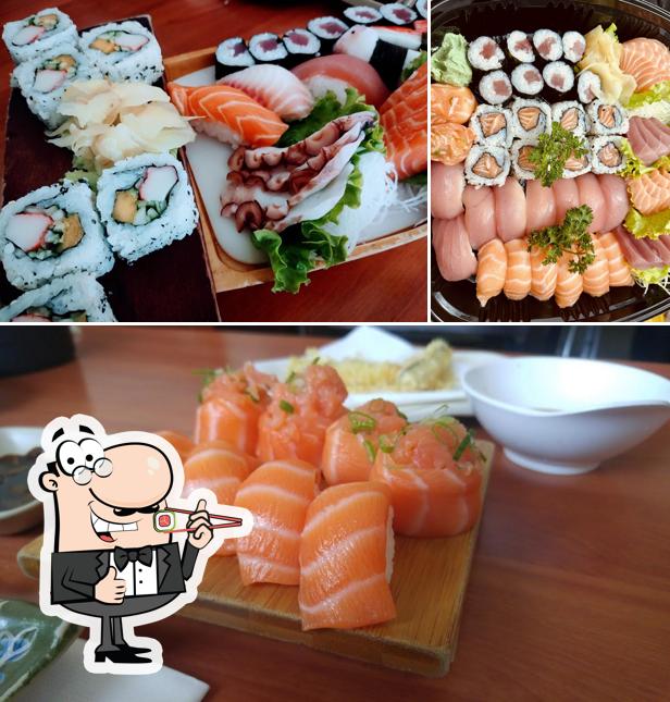 Sushi é um famoso cozinha originário do Japão