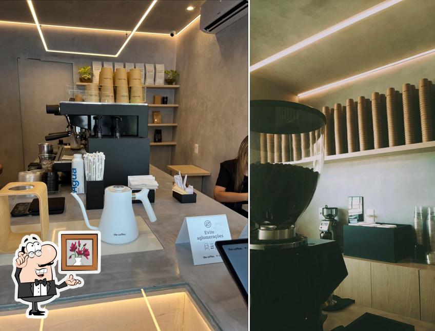 O interior do The Coffee