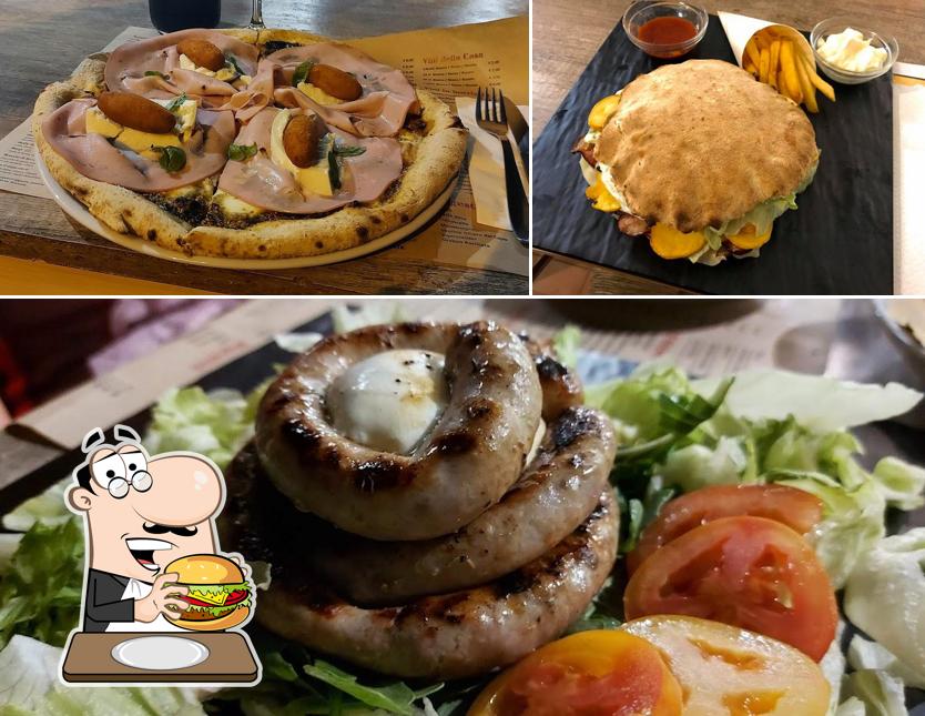 Ordina uno dei tipi di hamburger serviti a Made in Sud 2.0 Pizza•e•non•solo