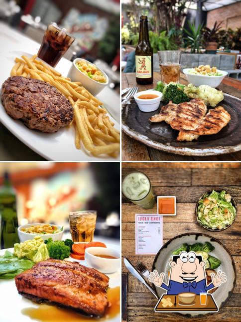 Platos en Eddie Fine Burgers