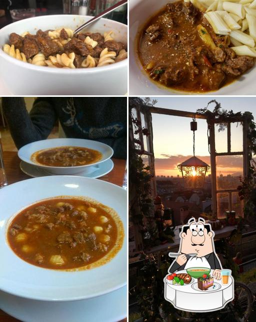 Zuppa calda e acida al MS GRILL RESTAURANT