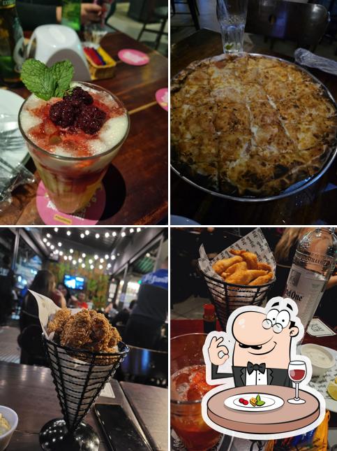 Comida em Só Santo Bar