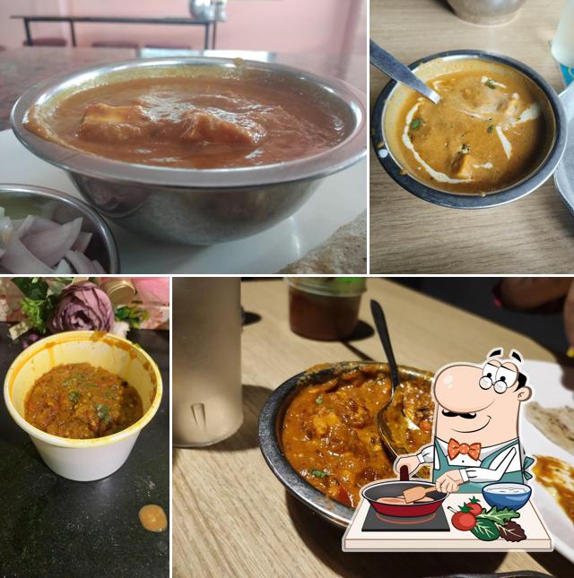 Chicken curry at Manjit Da Dhaba