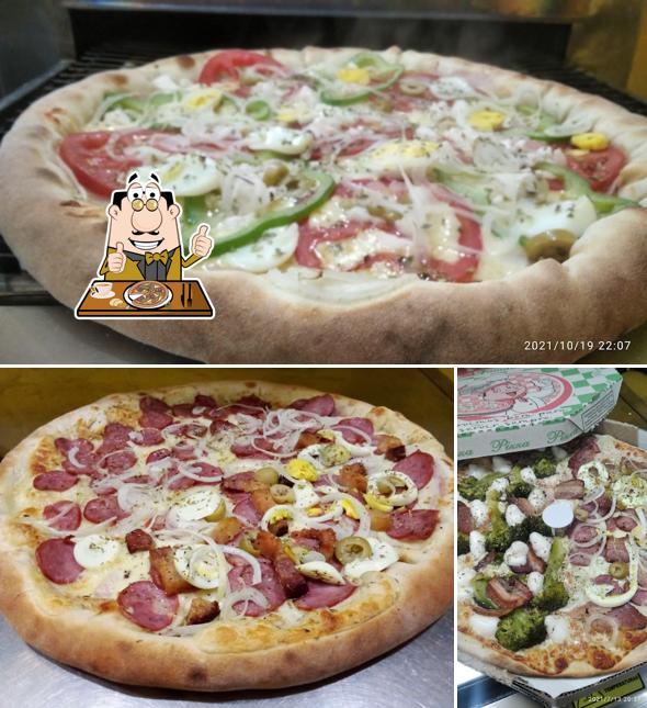 Escolha pizza no Lavínia Pizza Delivery