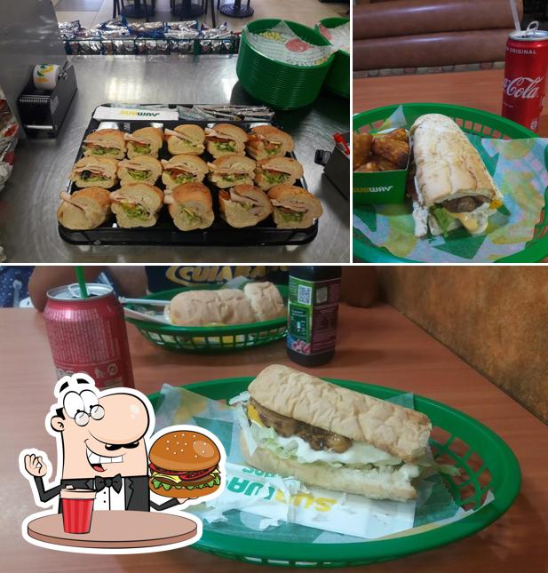 Consiga um hambúrguer no Subway - Getúlio Vargas