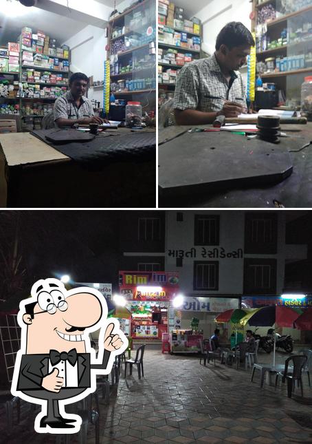 Look at the photo of Rimzim Soda Club