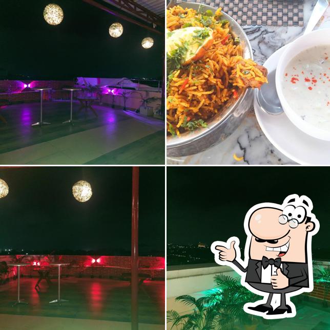 Level 7 : Skyline Multicuisine Restaurant