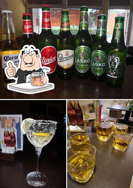 Goditi un drink dal menu