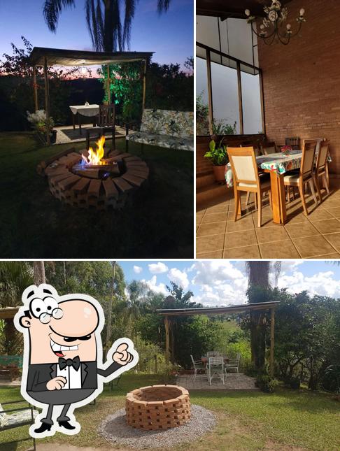 Sente em uma das mesas no Bistrô Da Vila