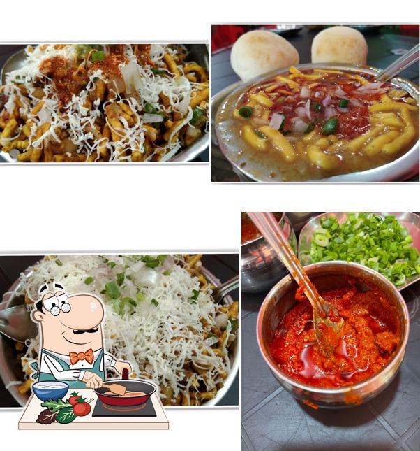 Chicken curry at Mahakali sevusal anand