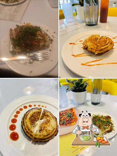 Seaweed salad at KHANDOLI Nitin's Canteen Islampur