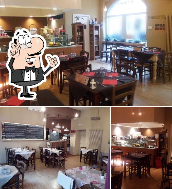 Gli interni di Pizzeria Caffetteria Capricci