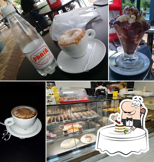 Tiramisù em Café da Praça