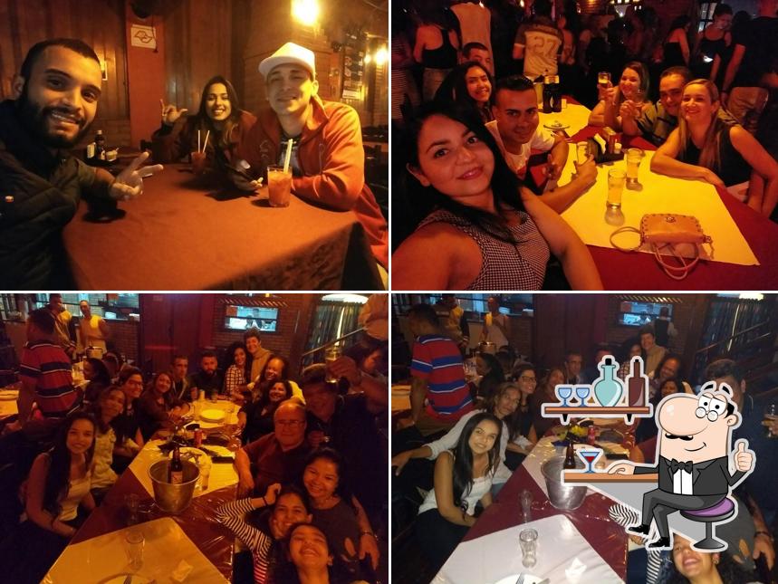 Veja imagens do interior do Spézia Pizzaria