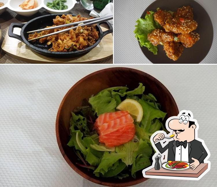 Nourriture à MORANN 모란식당 le seul spécialisé dans les aliments nord-coreens