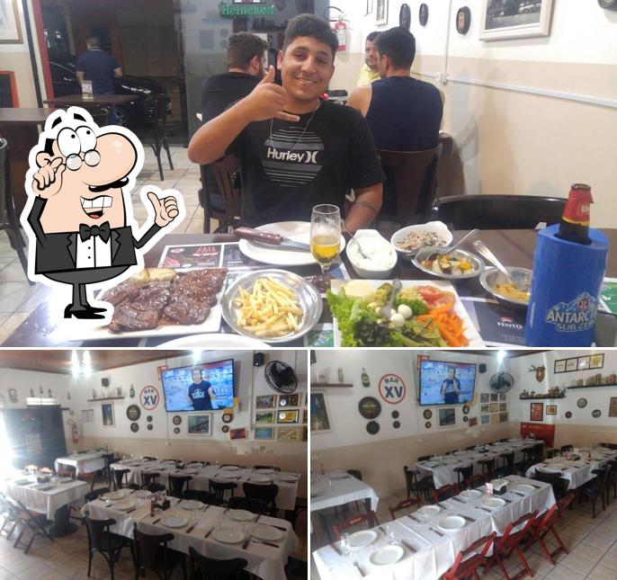 O interior do Bar XV