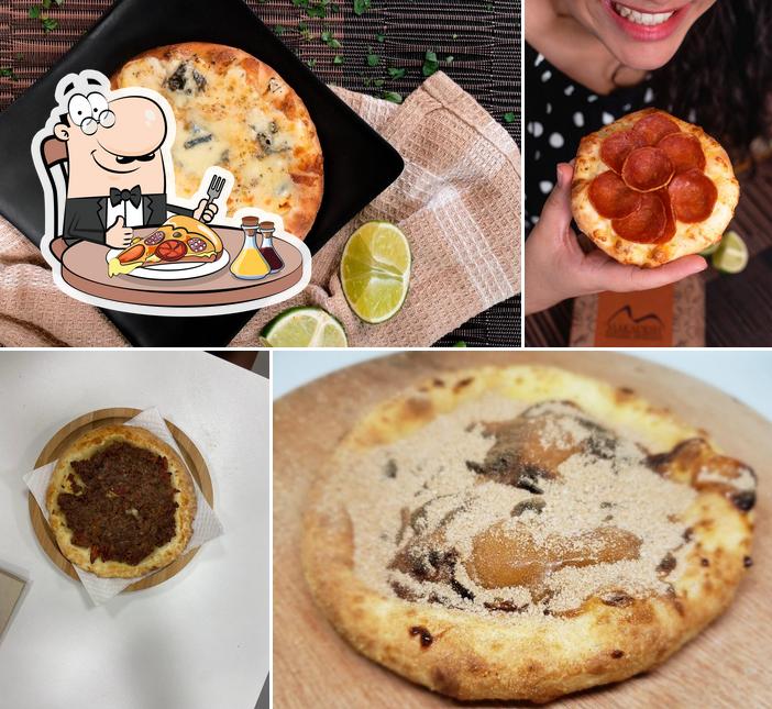 No MAKADESH ESFIHARIA ARTESANAL - MEIER, você pode desfrutar de pizza
