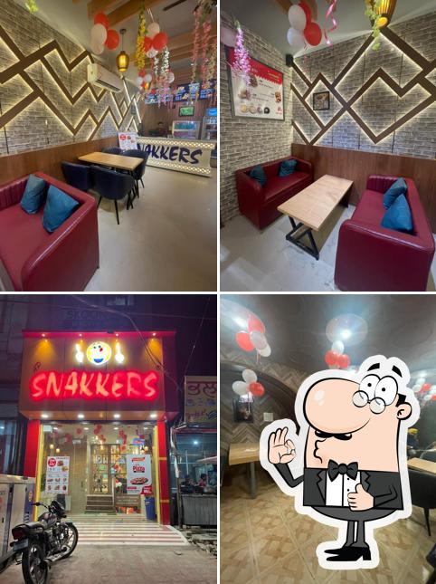 Snakkers - Crispy Chicken Strips/Veg Snakker Burger/Non Veg Chicken/Veg Maharaja Burger/Best Fast Food Restaurant in Faridkot