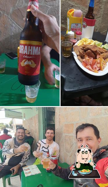 A ilustração da comida e bebida a Kaverinha Tele-cerveja