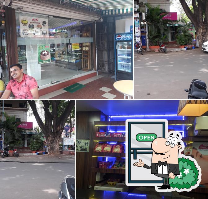 Check out how Monginis Cake Shop looks outside