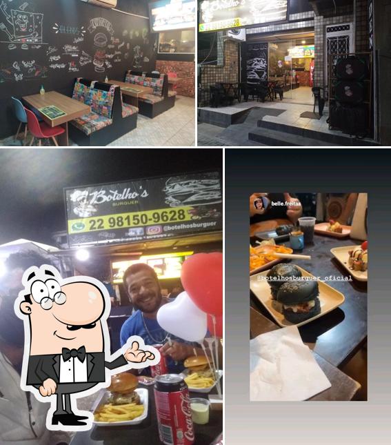 O interior do Botelho's Burguer