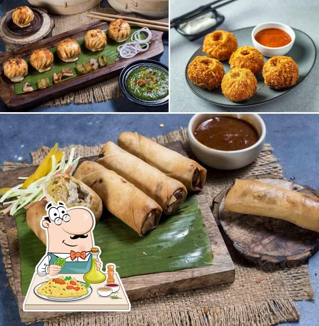 Spring rolls at Yo Dimsum ( Model Town )