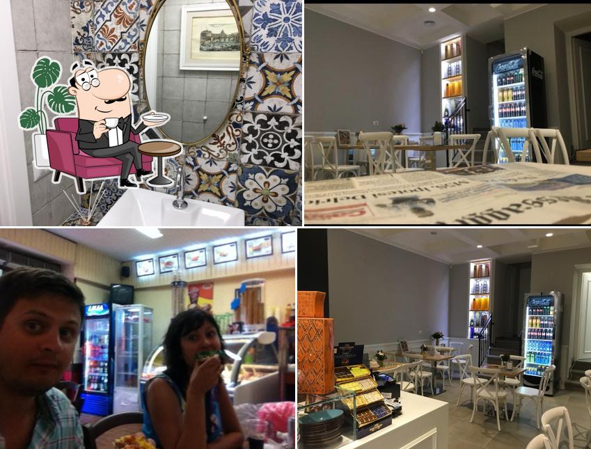 Siediti a un tavolo di Caffè Minerva