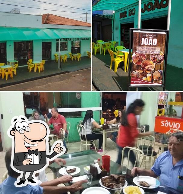 O interior do Bar e Restaurante Do João