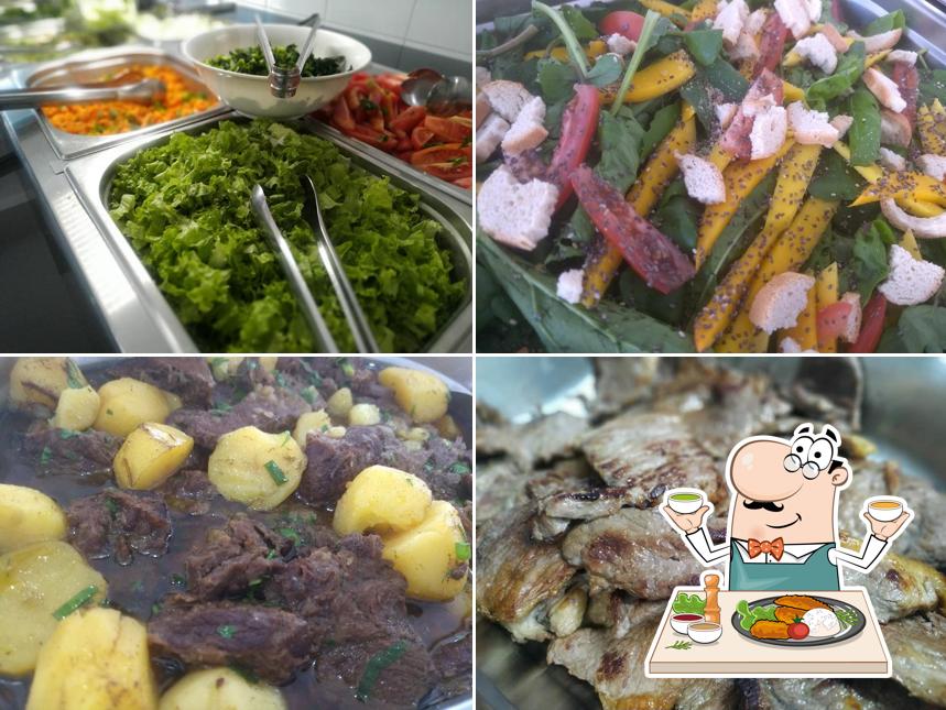 Comida em Restaurante Nico's