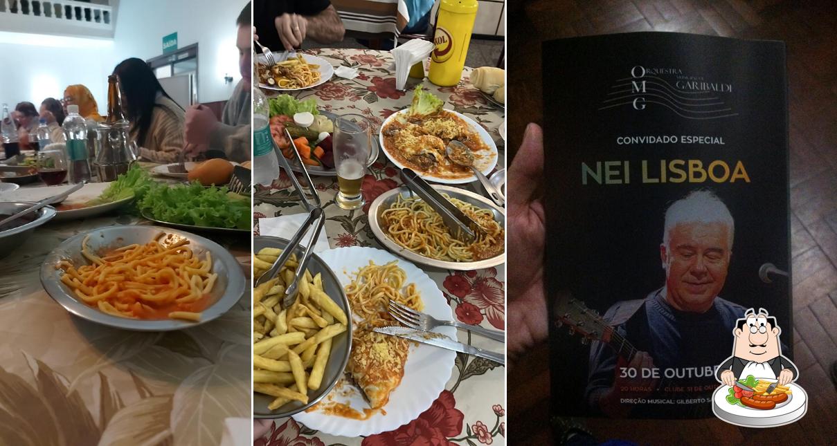 Platos en Clube 31 de Outubro