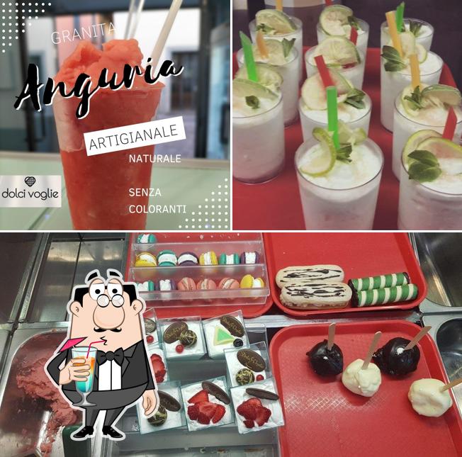 La foto di bevanda e interni da Dolci voglie