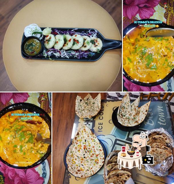 Lucknowees - Family Resturant and Banquet