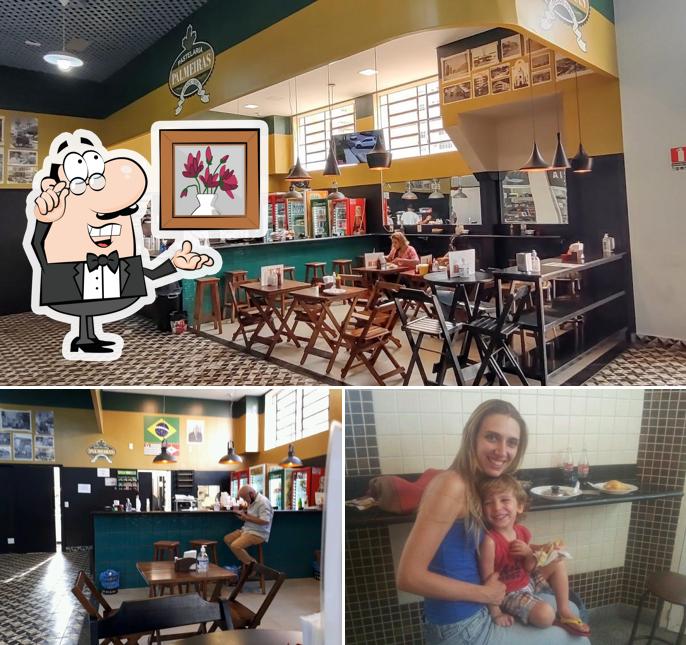 O interior do Pastelaria Palmeiras