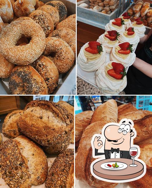 Comida em Padaria Guarani