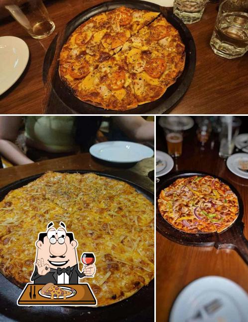 Order various kinds of pizza