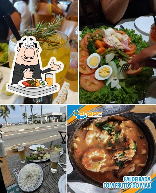 Comida em Restaurante Hangar