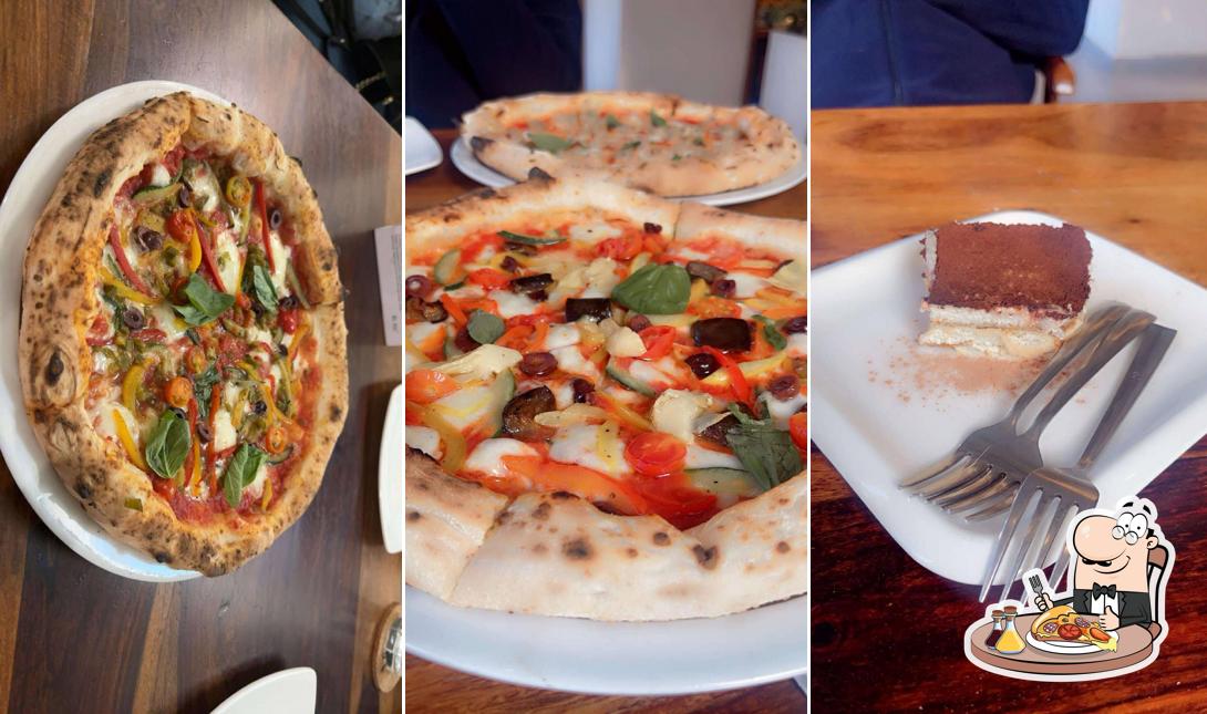 Order pizza at Pizzeria da Susy