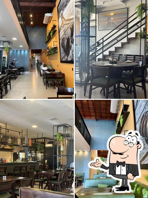 O interior do Restaurante Raizes