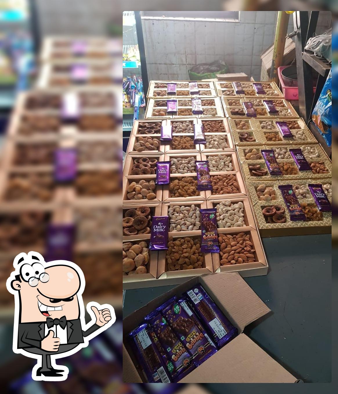 RADHE BEKARY & SWEETS & CAKE SHOP photo