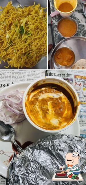 Chicken curry at Kanha Ki Rasoi