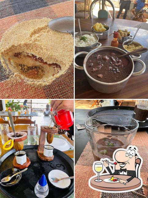 Comida em Quintal da Vila