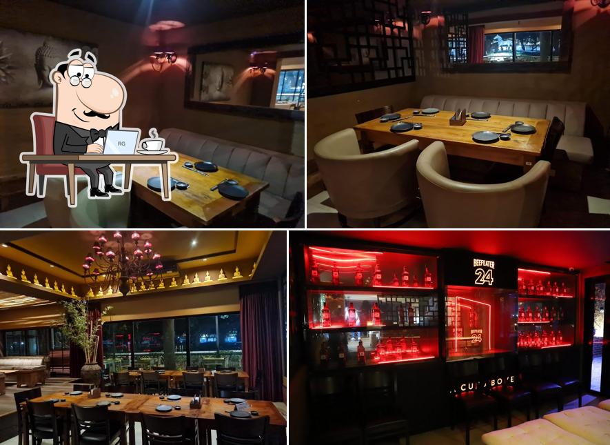 Veja imagens do interior do Mandarim Jockey