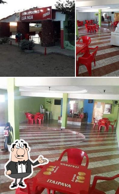 A ilustração a Lua Nua’s interior e exterior