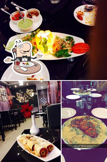 This is the picture displaying dining table and food at BLACKpepper #restocafe